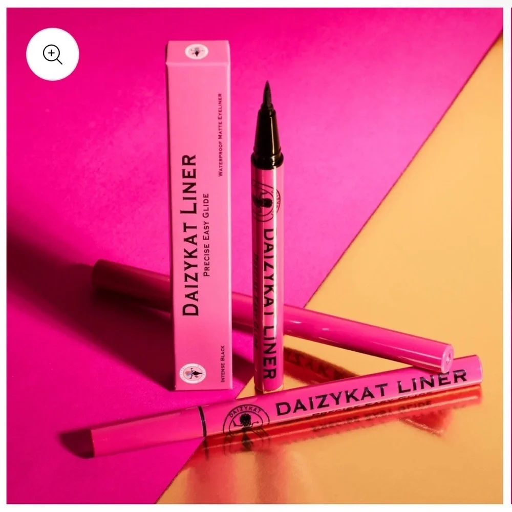 Daizykat Liner - Intense Black Waterproof Matte Eyeliner NIB